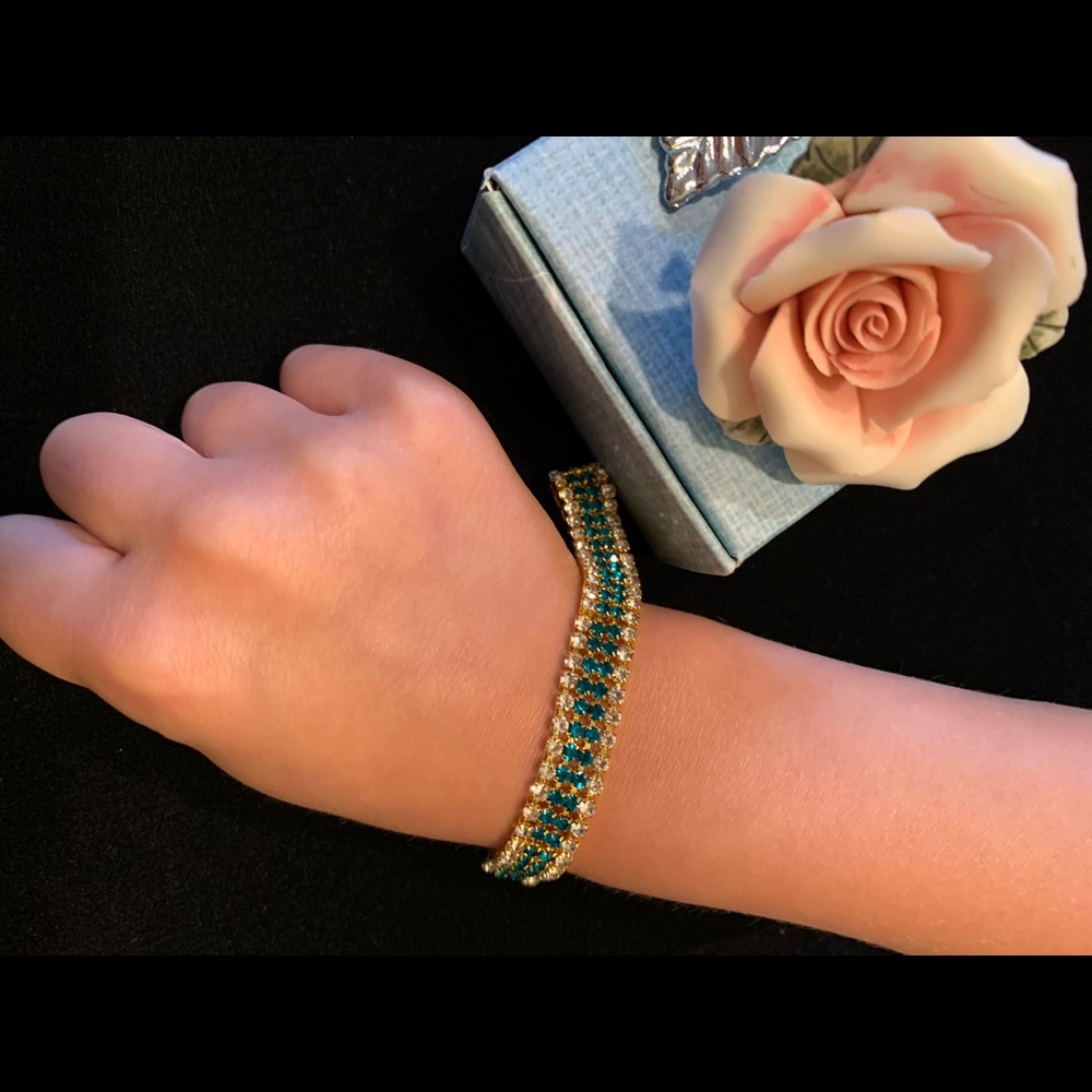 Stunning Yellow Gold Plated Green Crystal Infinity Bracelet